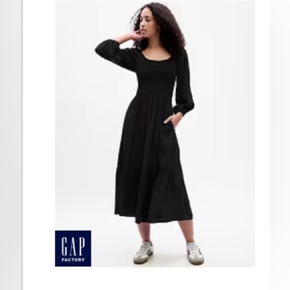 Gap Factory XL tall black scoop necked smocked midi dress with pockets like new